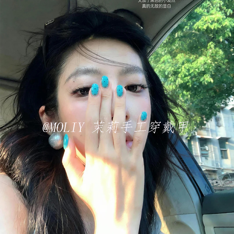 Bright Blue Wearable Nails, Handmade Solid Color Turquoise Blue, Black Polka Dot Manicure, Peacock Blue, High-End Feel, Detachable