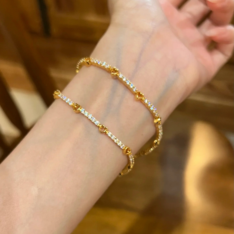 Heart-Shaped Gold-Plated Bracelet with Zircon, Same Style as Gold Stores, Hollow Clasp, Stackable, Gift for Girlfriend, Simple Design for Women