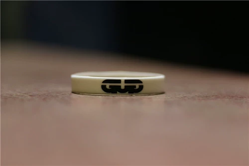 Управление парком Chuang Park Бесплатная доставка плакат Gup Winding Bar Parkour Baskour Silicone Silicone Bracelet