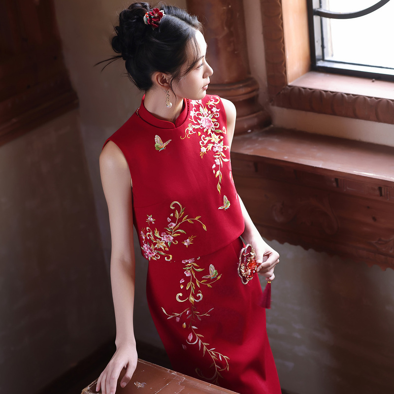 Engagement Qipao for Women, New Chinese Style 2026 Model, Elegant Petite Banquet Dress Set, Bridal Gown Suitable for Daily Wear