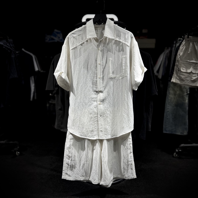 A227 Designer's New Lightweight Blended Fabric Relaxed Old-Money Style Loose Casual Short-Sleeve Shirt and Shorts Set A227 Designer's New Lightweight Blended Fabric Relaxed Old-Money Style Loose Casual Short-Sleeve Shirt and Shorts Set