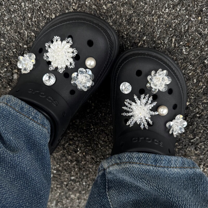 Flowing Dream Crocs Shoe Charms High-End Flower Beaded Shoe Accessories Compatible with Crocs Shoes