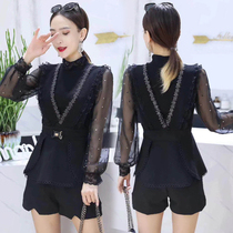 European goods 2021 autumn and winter New Fashion foreign style slim slim three-piece horse clip base shirt shorts set women tide