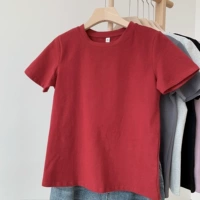 Темно-красный