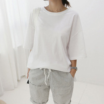  Three-point sleeve top loose mid-sleeve white t-shirt womens short-sleeved 2021 new Korean pure cotton hem split summer