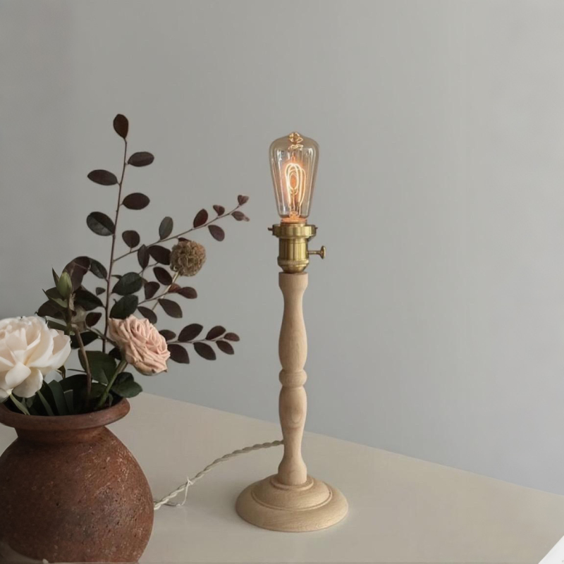 Medieval Style Pure Handmade Retro Study Bedroom Bedside Lamp Living Room Sofa Side Atmosphere Decoration Vertical Table Lamp