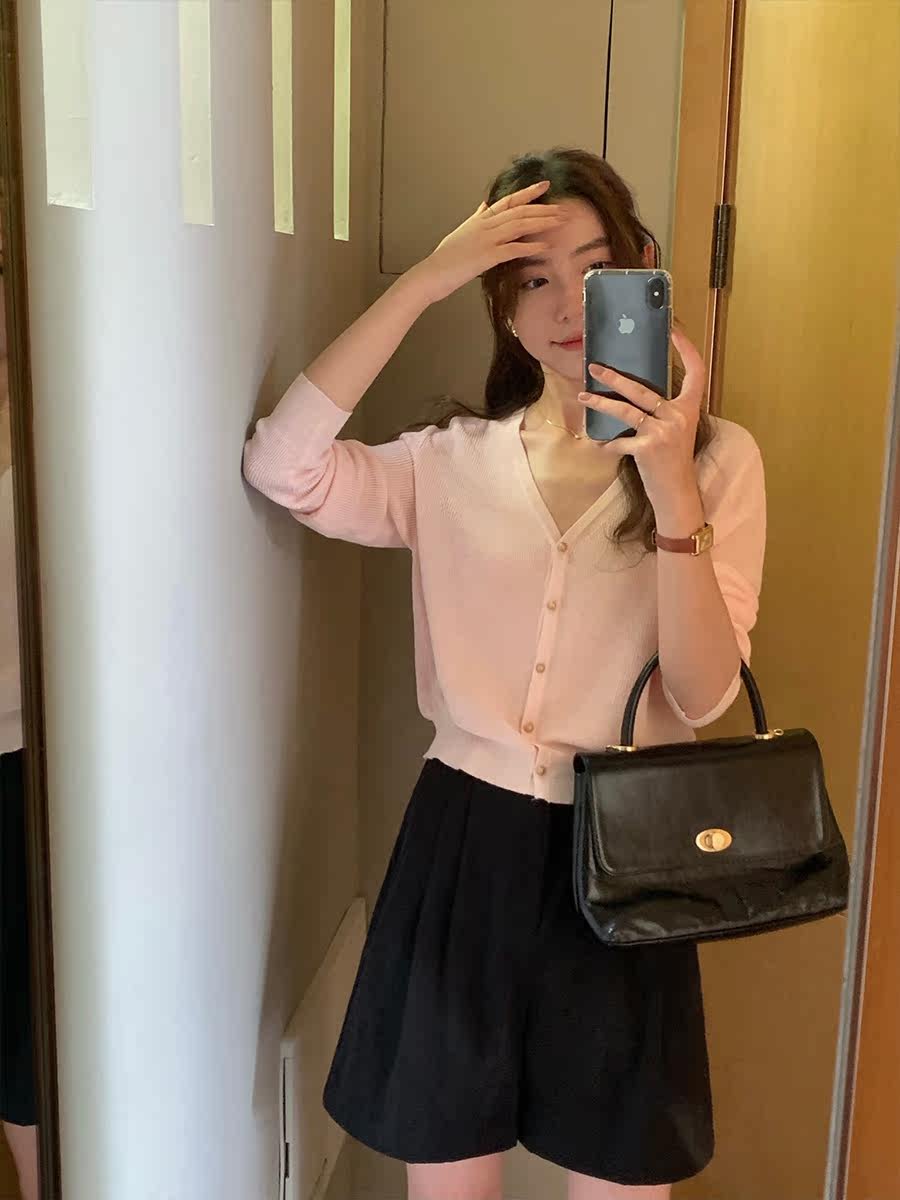 5siss Korean thin v-neck ice silk knitted sweater women's summer thin section air-conditioned shirt temperament commuting long-sleeved cardigan