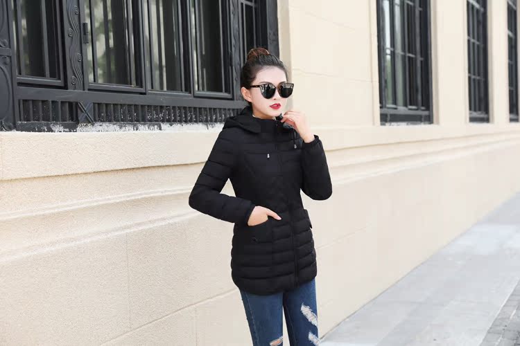 Áo khoác cotton chống mùa cho nữ Áo khoác lửng cotton mỏng xuống mùa đông Hàn Quốc 2018 mới áo khoác cotton mỏng nhẹ MM áo phao cổ lông dáng ngắn