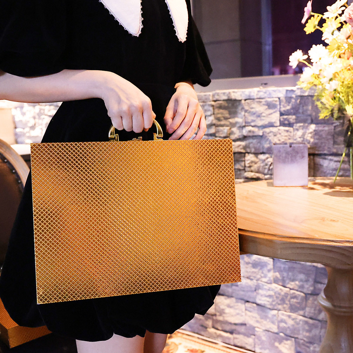 European Palace-Style Western Cutlery Set, Light Luxury and High-End Housewarming Gift, Embossed Stainless Steel Gold Cutlery