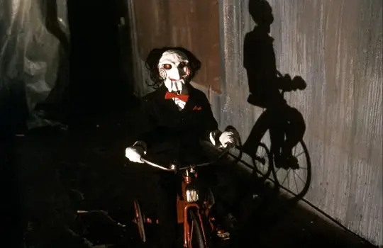 电锯惊魂 Saw2004剧照1