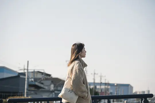晨时空虚的我 朝がくるとむなしくなる2023剧照3