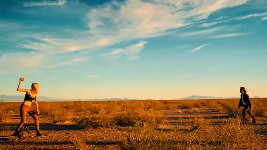 血染黄沙 It Stains the Sands Red2016剧照2