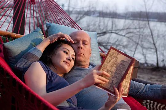 环形使者 Looper2012剧照2