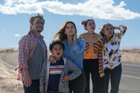 亚历山大和他最糟糕的旅程 Alexander and the Terrible, Horrible, No Good, Very Bad Road Trip2025剧照2