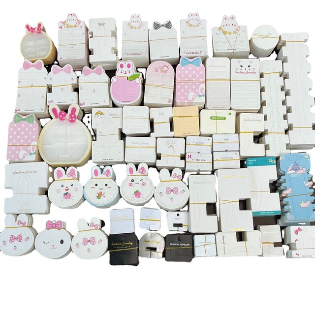 Packaging Cards for Trendy Hair Clips Sold at Street Stalls, Including Large and Small Claw Clips, Shark Clips, and Paper Tags