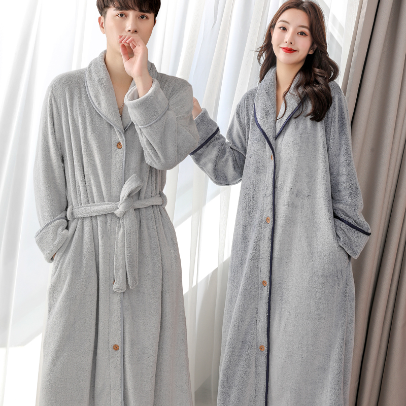 A long-edition male and female autumn and winter home dress wearing long skirt over knee plus thick bathrobe winter couple pair