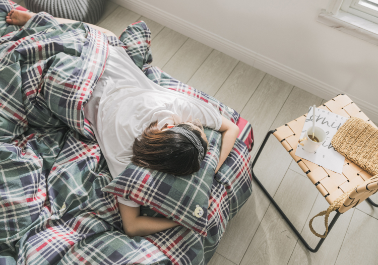 Bắc Âu đơn giản hiện đại kẻ sọc gấu bông bốn mảnh chăn tấm trải giường 1,5m1,8 m - Bộ đồ giường bốn mảnh bộ chăn ga