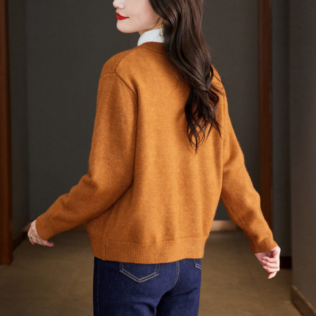 Spring New Knitted Cardigan Small Sweater Jacket Spring and Autumn 2024 New Short Style for Lazy Style