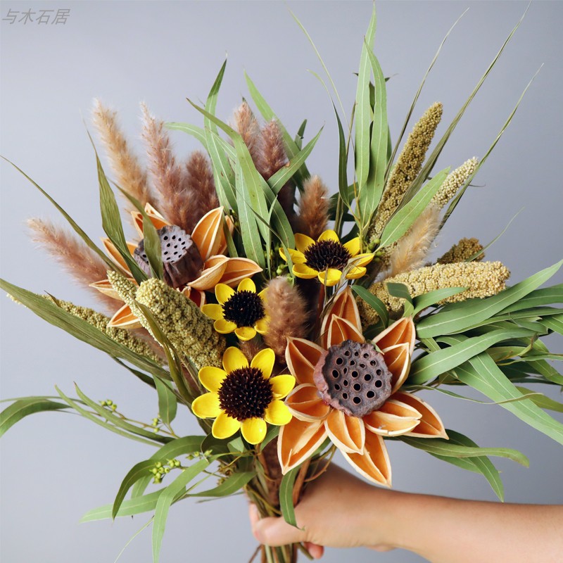 Natural dried flowers immortal flowers forest series light luxury bouquet pine cone cotton Eucalyin Nordic style small fresh home decoration