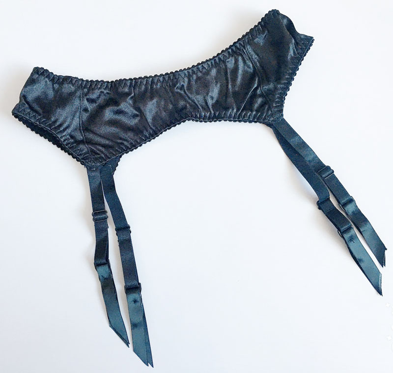 French-Style Sexy Black Pearlescent Satin Stretch Ultra-Thin Stockings Retro Narrow Edge Metal Garter Belt Small Size 