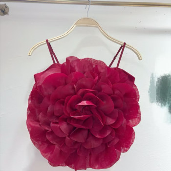 ສາມມິຕິລະດັບ petal camisole ແມ່ຍິງ summer dress pure lust hot girl high-end outer wear slim short tube top backless top