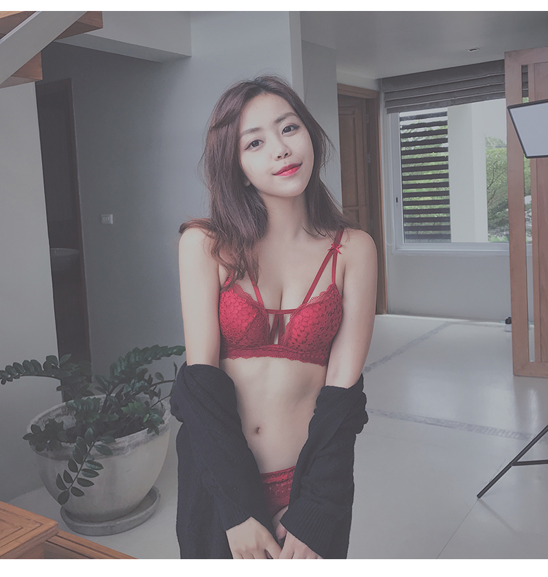 Anna mật ong ngực nhỏ thu thập áo ngực dày không có vòng thép gợi cảm trên bộ đồ lót điều chỉnh phù hợp với phụ nữ quần lót nam thun lạnh