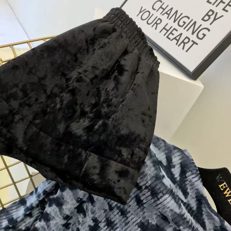 Một từ quần short ống rộng nữ mùa đông hoang dã hoang dã cao eo cao quần mùa thu Hàn Quốc quần short nhung vàng đen quần sooc trắng nữ