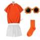 Оранжевые шорты, очки, носки, короткий рукав