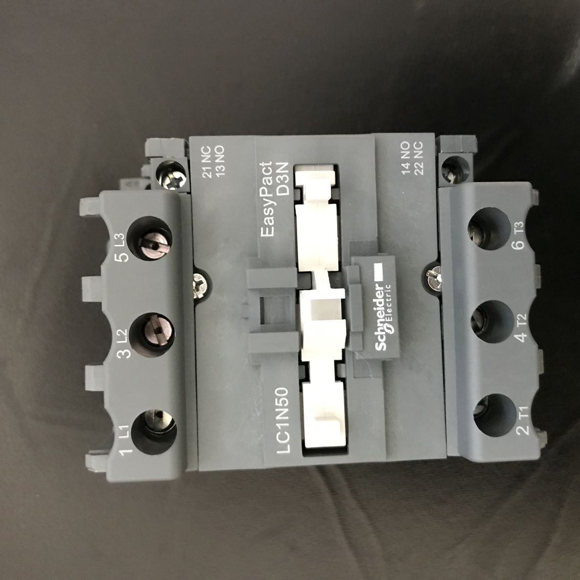 Schneider tripole AC contactor 40A LC1N40M5N Q5N Q5N F5N AC110V coil 220V