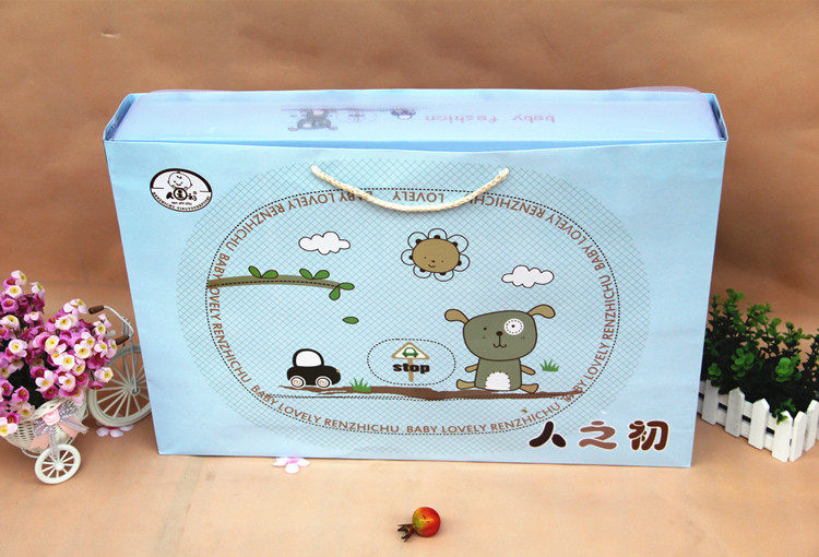 Coffret cadeau pour nouveau-né - vêtements - Ref 1955751 Image 40