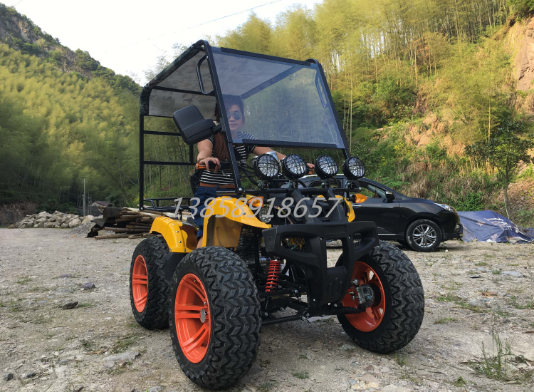 ATV bốn bánh xe máy cát đôi lớn bull off-road xe máy bốn bánh ổ đĩa dành cho người lớn xăng lớn ATV