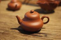 Wu Ruiquan Jun De pot dwarf pear pot Chaozhou Yuanxing time-honored brand Zhu mud adjustment sand single hole hand pull pot