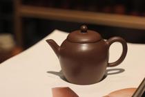 In the late Qing Dynasty the horizontal pot perfect product Yixing ancient pot old purple sand teapot boutique collection