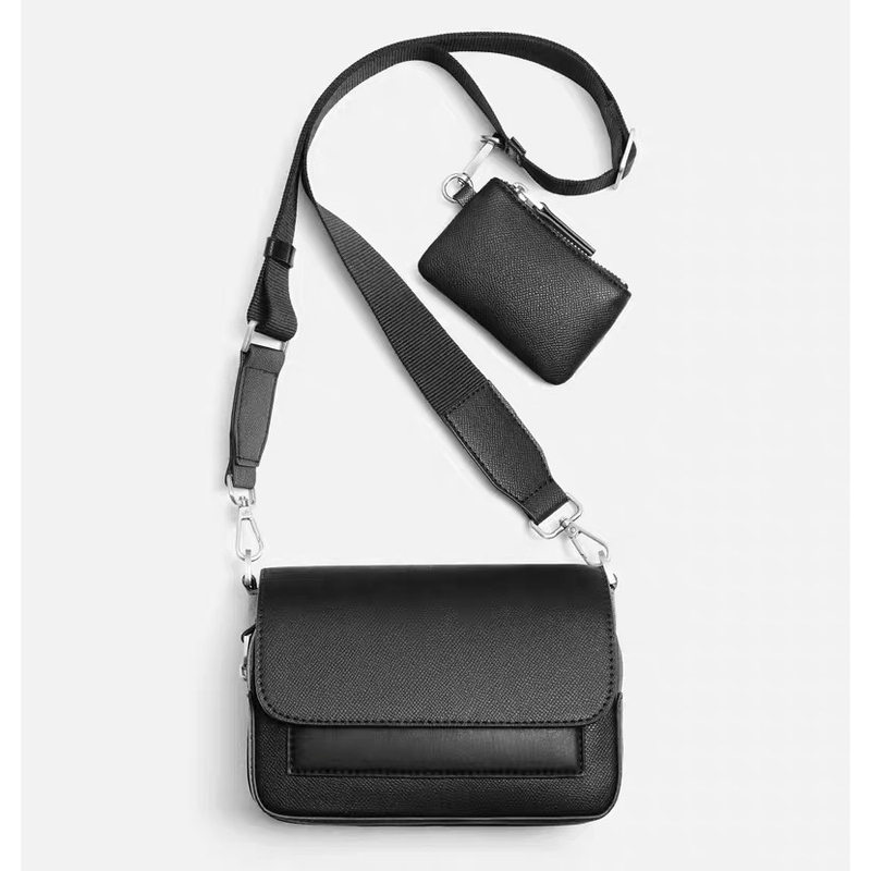 2025 New Men's Bag Casual Crossbody Bag Simple and Stylish Shoulder Bag Versatile Flap Messenger Bag Men's Small Square Bag