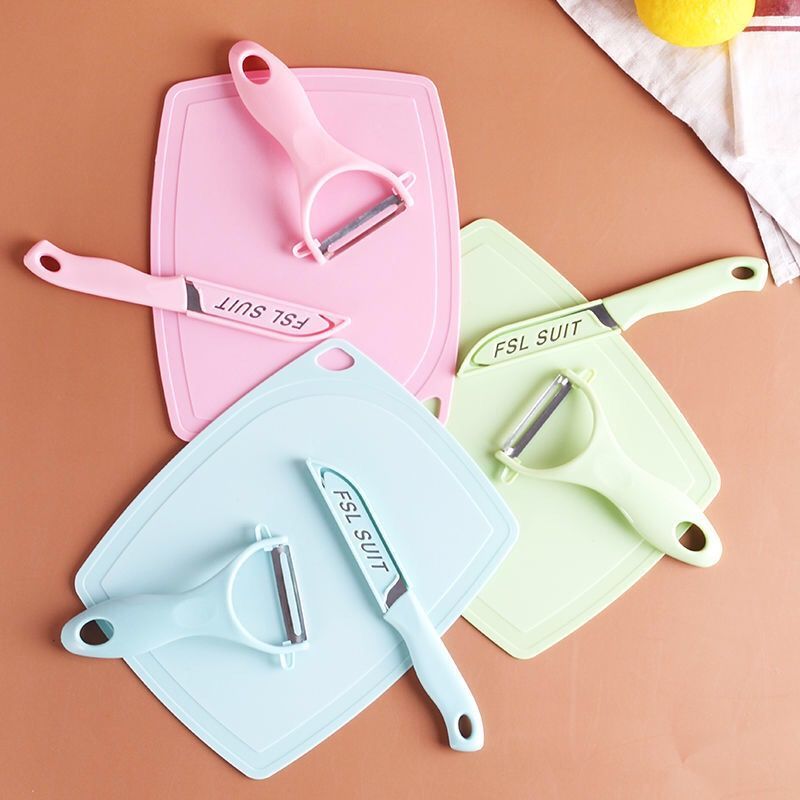 Deck chopping board student dorm household antimicrobial plastic cutting board three pieces of plastic package multi-functional cutting knife