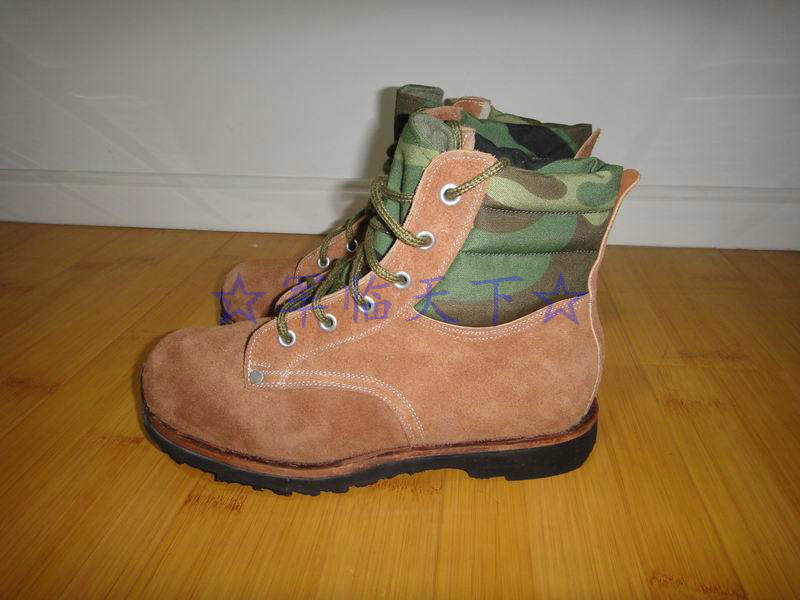 Bottes militaires en Première couche de cuir - Ref 1397462 Image 13