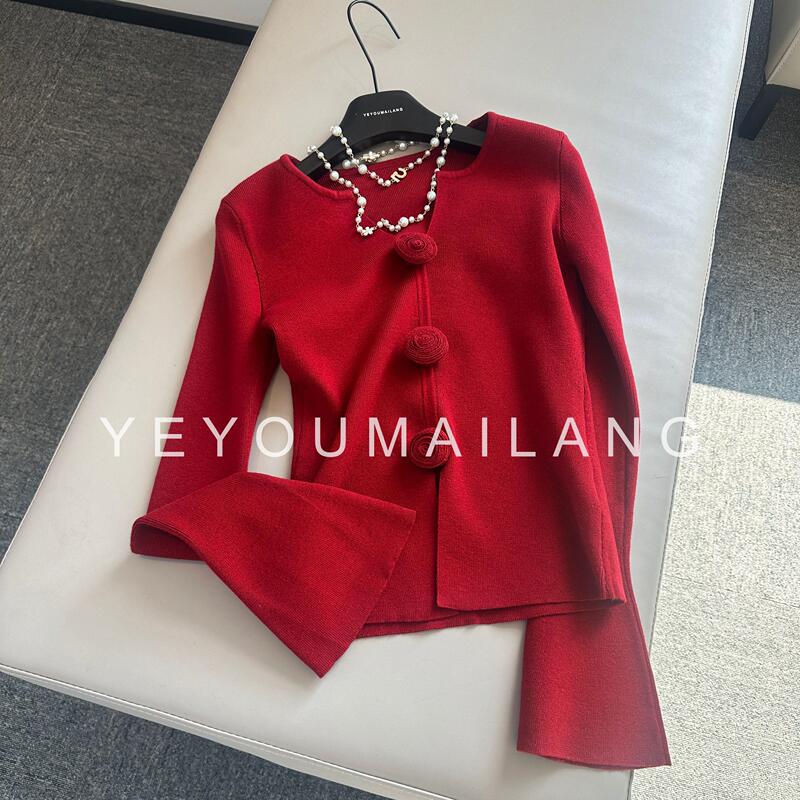 【Rose Story】New Year Style Slim Fit Slit Red V-Neck Three-Dimensional Flower Long Sleeve Bell Sleeve Knitted Sweater 【Rose Story】New Year Style Slim Fit Slit Red V-Neck Three-Dimensional Flower Long Sleeve Bell Sleeve Knitted Sweater