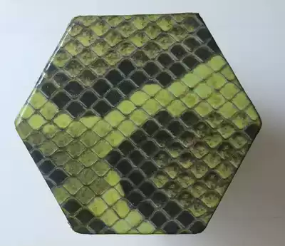 Xu Xian brand tenth generation concave and convex surface bionic rawhide black acid branch erhu professional stage-level factory direct sales to send accessories