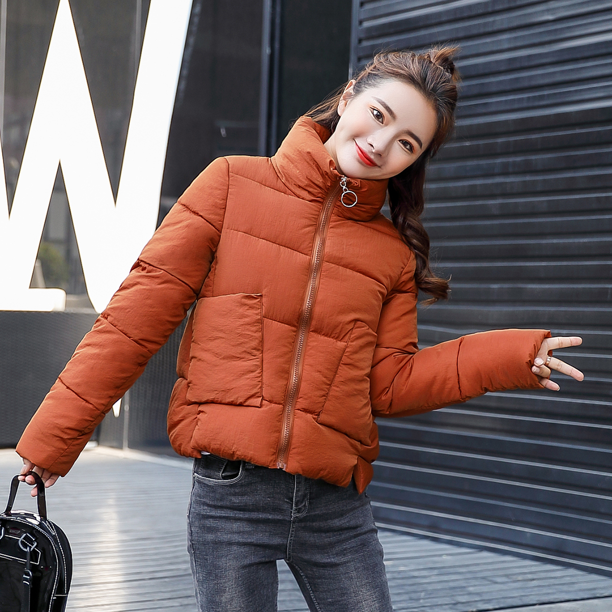 Anti-season specials down cotton padded women's small short section slim thick Korean version of the collar collar small cotton jacket coat