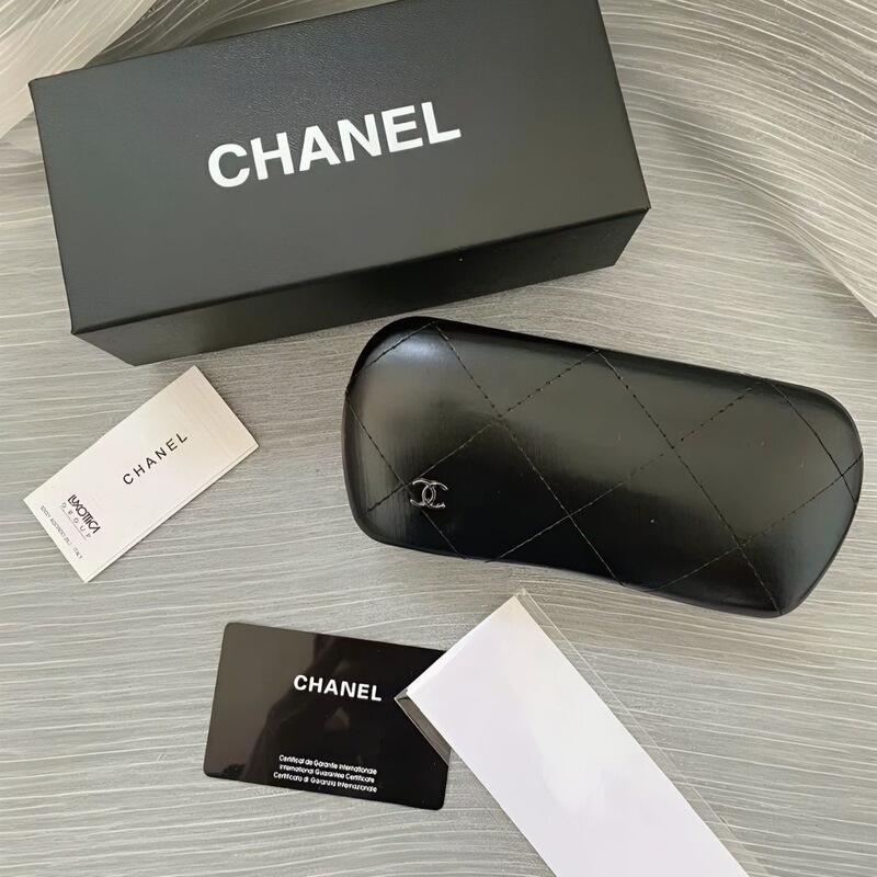 Small Fragrant-Style Glasses Case Storage Box 1:1