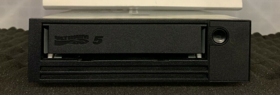 DELL 46X5689 000N70 46X8404 LTO5 SAS V2 HH INT TAPE DRIVE