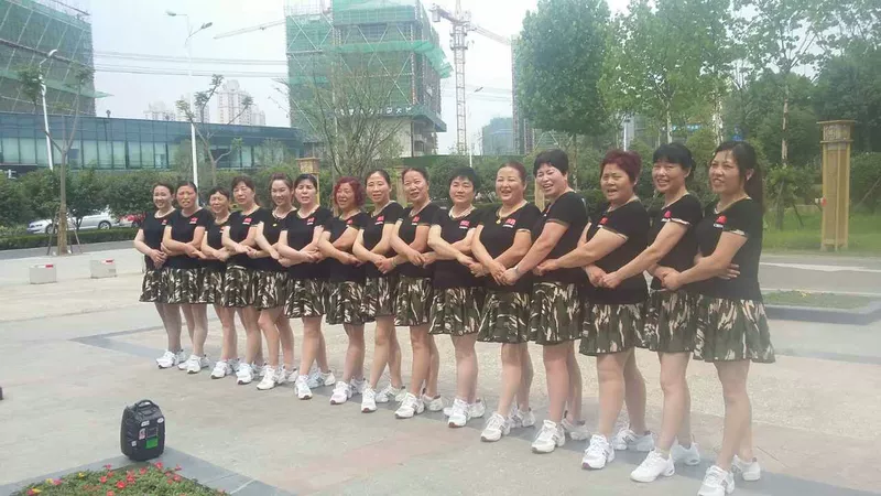 Giày khiêu vũ da mùa xuân và mùa hè phong cách của phụ nữ với giày khiêu vũ đế mềm lưới thoáng khí tăng giày thể dục nhịp điệu - Khiêu vũ / Thể dục nhịp điệu / Thể dục dụng cụ giày khiêu vũ nữ gót thấp