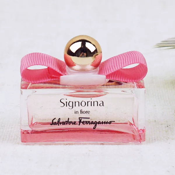 Товары от 爱丽丝澳门采购店