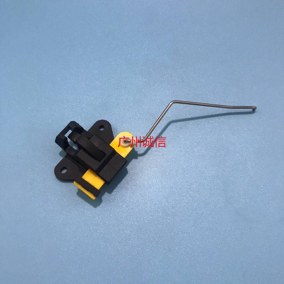 Suitable for 03-09 years old domineering LC120 glove box lock Prado 4.0 2700 glove box buckle