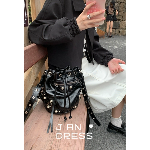 Дизайнерская ретро сумка на одно плечо, в стиле панк