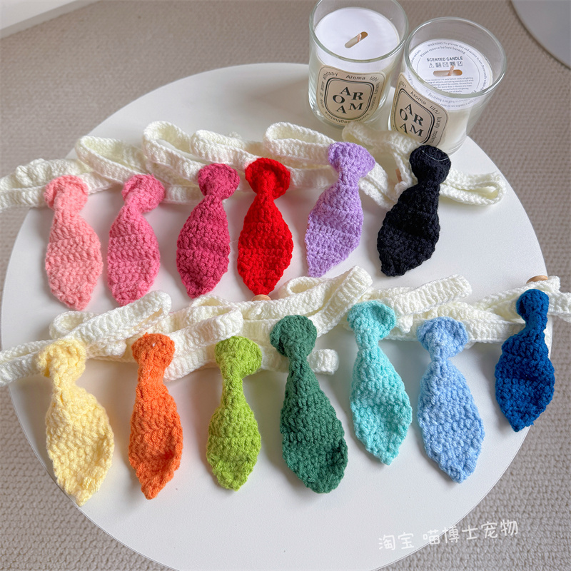 Purely handmade crocheted scarf, collar, accessories, pet cat and dog saliva towel, cute bow tie, hat collar