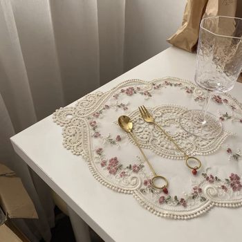 Retro embroidered lace european style bedside table mat