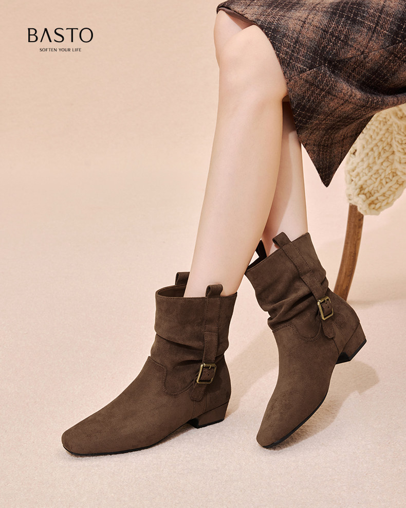Западные Boots 百思图2025冬季新款时尚复古西部靴方头粗跟女堆堆短靴w0882dz5 BASTO