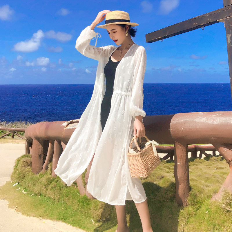 Sunscreen woman long version of beach jacket Summer long shirt white lace long sleeve seaside snow-spinning cardiovert outside