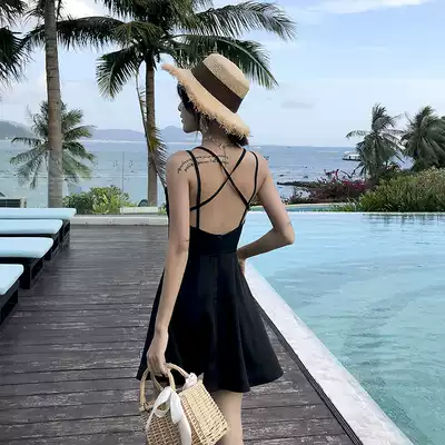 Beach dress women's small dress Thai seaside holiday skirt summer slim backless suspender skirt small black dress